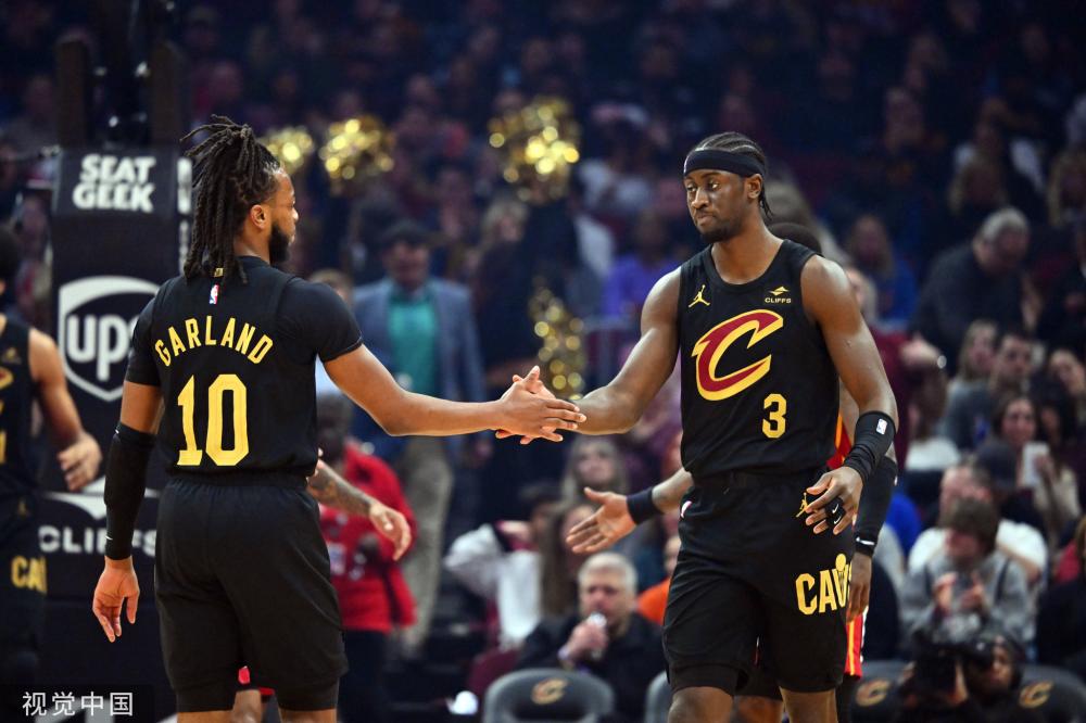 队防线的重 队防线的重